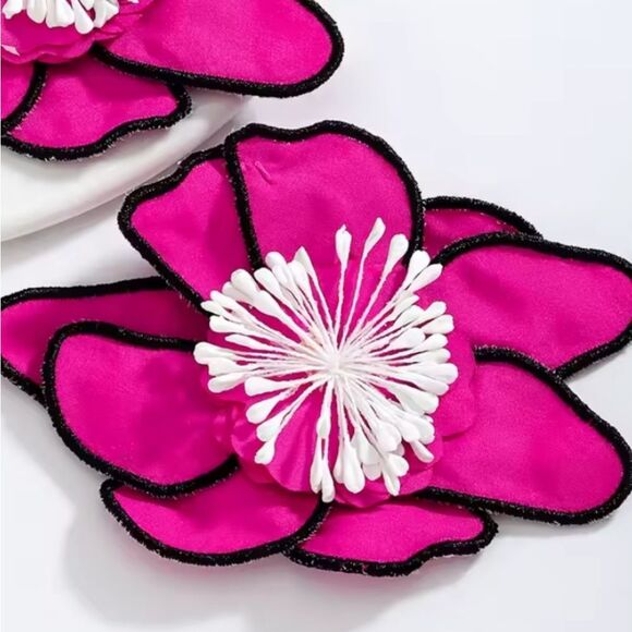 New ZARA Fushia Pink & Black Floral Statement Earrings - Picture 8 of 11